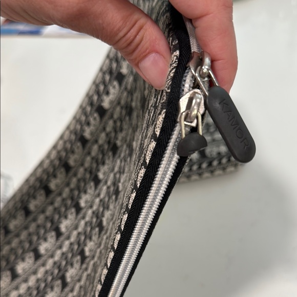 KAMOR - Picture 7 of 10